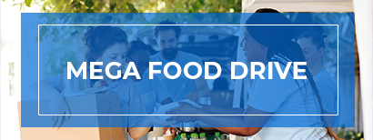 volunteers distributing food